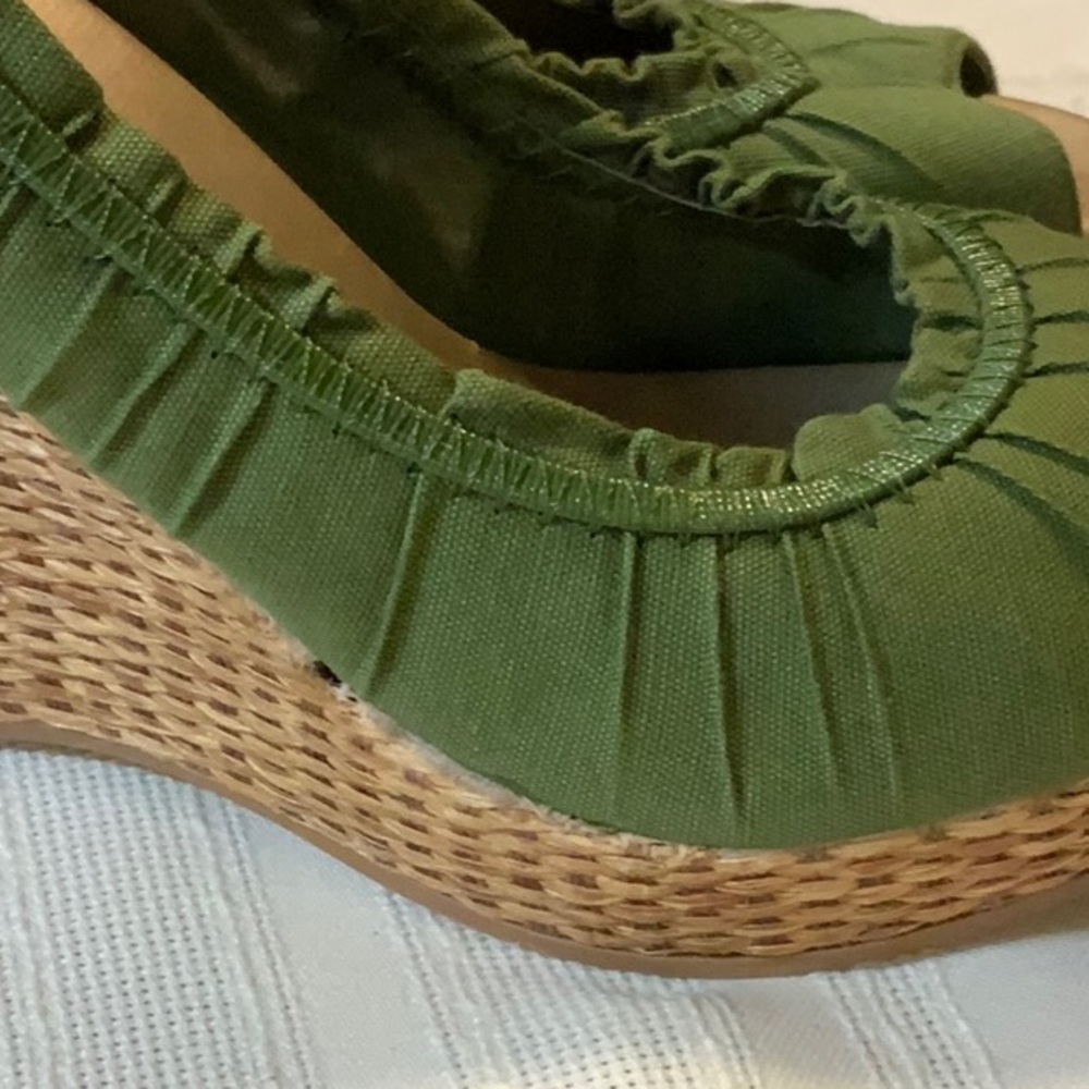 Shoes - Picture 7 of 7
